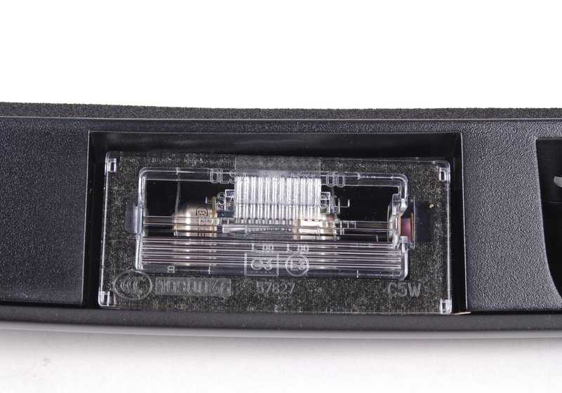 Agarradero tapa portamaletero OEM 51137167530 para MINI R50, R53, Cabrio R52. Original MINI. - Image 5