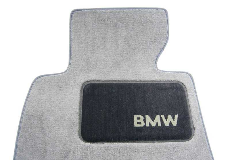 Alfombrillas de velours delanteras y traseras OEM 51478204020 para BMW Serie 5 E39 Berlina y Touring. Original BMW. - Image 4