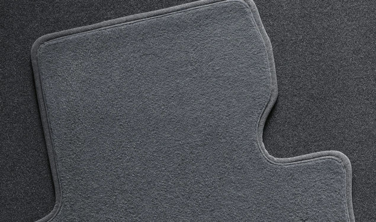 Alfombrillas delanteras grises OEM 51477056294 para BMW Z4 E85, E86 (2002-2008). Original BMW. - Image 4