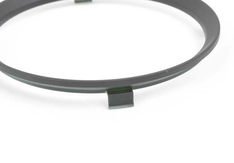 Anillo de adorno soporte bebidas trasero OEM 51162756169 para MINI R56, R56 LCI, Clubman R55, Clubman R55 LCI, Cabrio R57, Cabrio R57 LCI, Coupé R58, Roadster R59. Original MINI. - Image 3