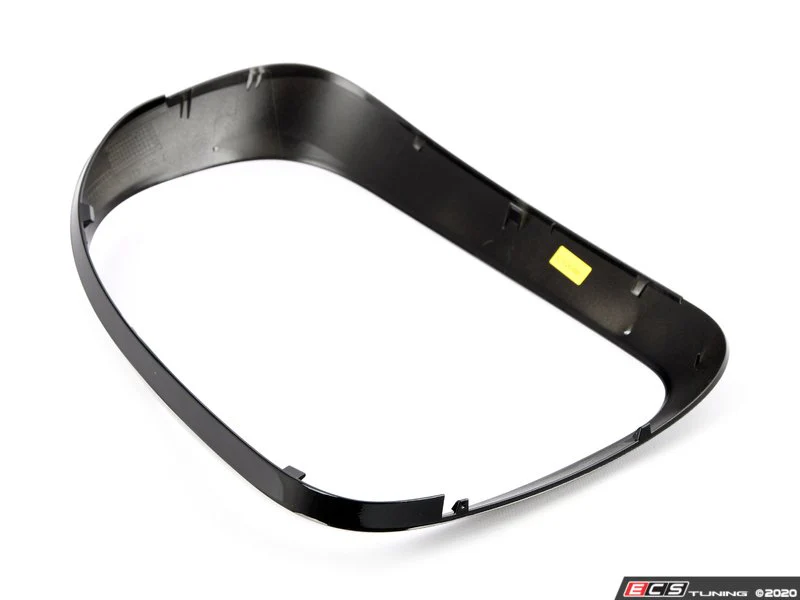 Anillo embellecedor izquierdo para piloto trasero negro brillo OEM 51712414989 para MINI Countryman F60 Cooper, Cooper ALL4… y más. Original MINI. - Image 3