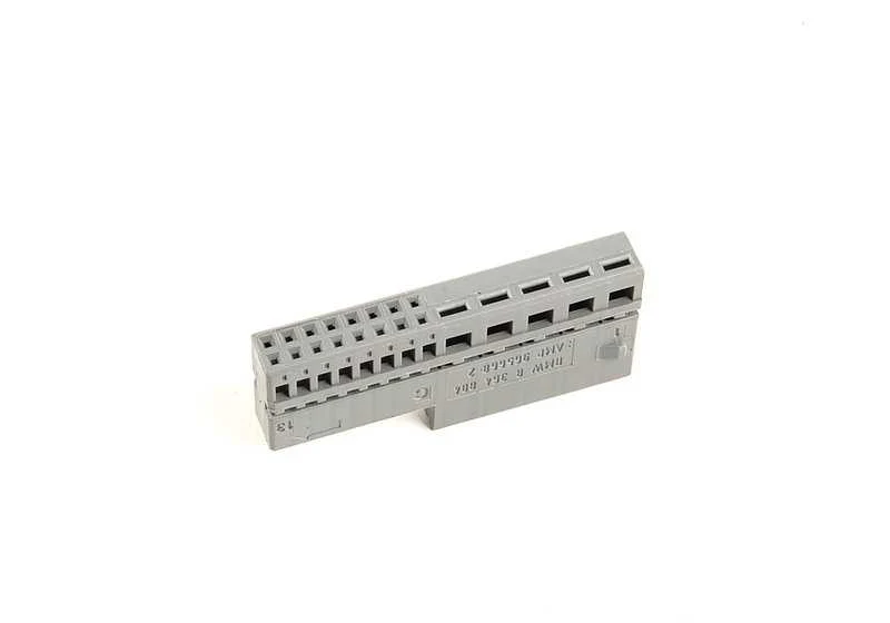 Caja de enchufe gris OEM 61138364884 para MINI R56, R60, R61, BMW E81, E87, X3 E83... y más. Original BMW y MINI. - Image 3