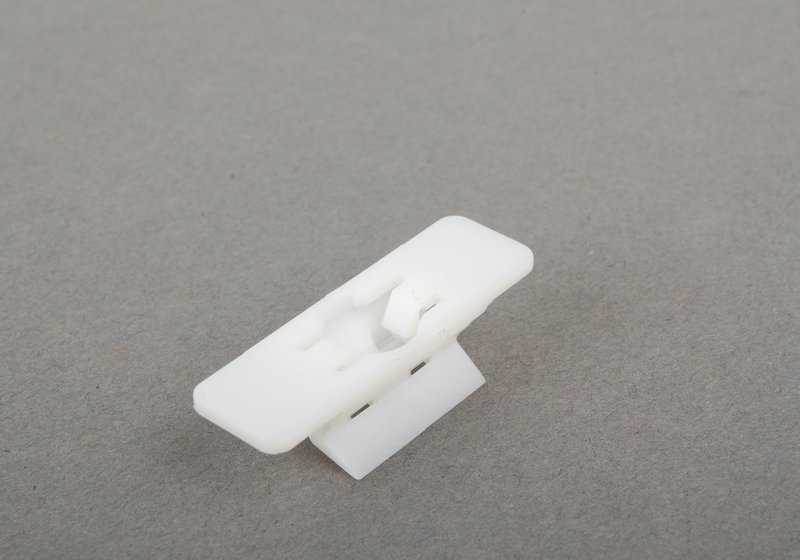 Clip para revestimiento de suelo OEM 07146968215 para BMW E81, E87, F20, F30, G20, i3, i8, X1, MINI F56, F55, F60... y más. Original BMW y MINI. - Image 3