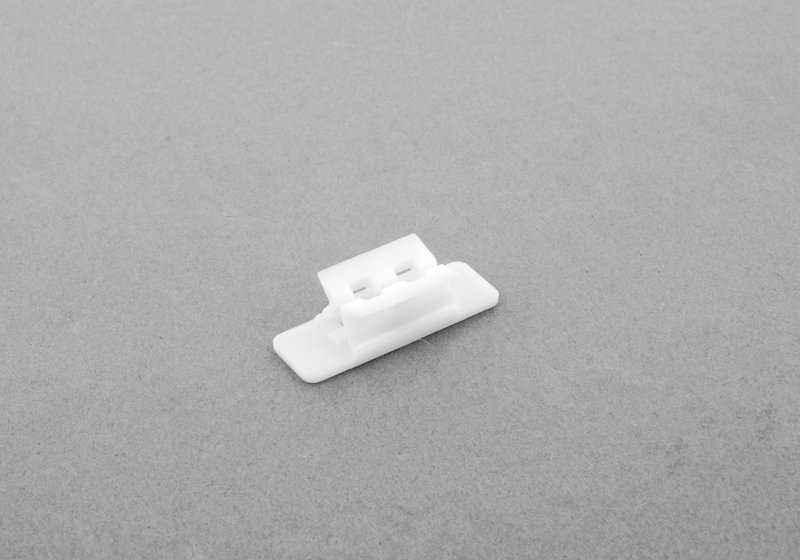 Clip para revestimiento de suelo OEM 07146968215 para BMW E81, E87, F20, F30, G20, i3, i8, X1, MINI F56, F55, F60... y más. Original BMW y MINI. - Image 4