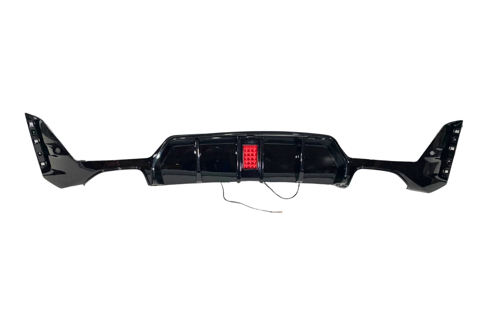 Difusor Trasero BMW G20 / G21 LCI 2023+ Look Competition Brillante Negro Luz de freno led