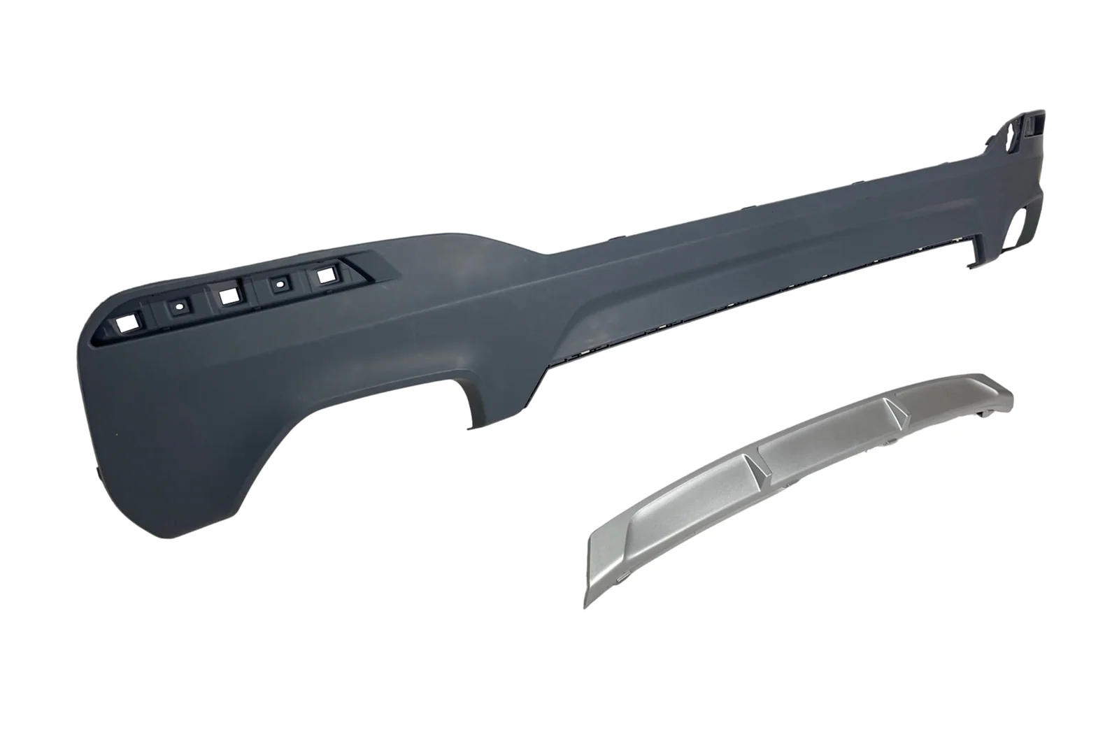 Difusor Trasero BMW G30 / G31 Look M-tech Doble Salida - Image 2