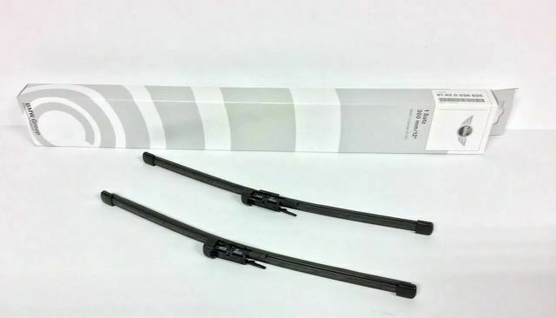 Escobilla limpiaparabrisas trasera OEM 61620036625 para MINI Clubman R55, R55 LCI Cooper, Cooper D… y más. Original MINI. - Image 4