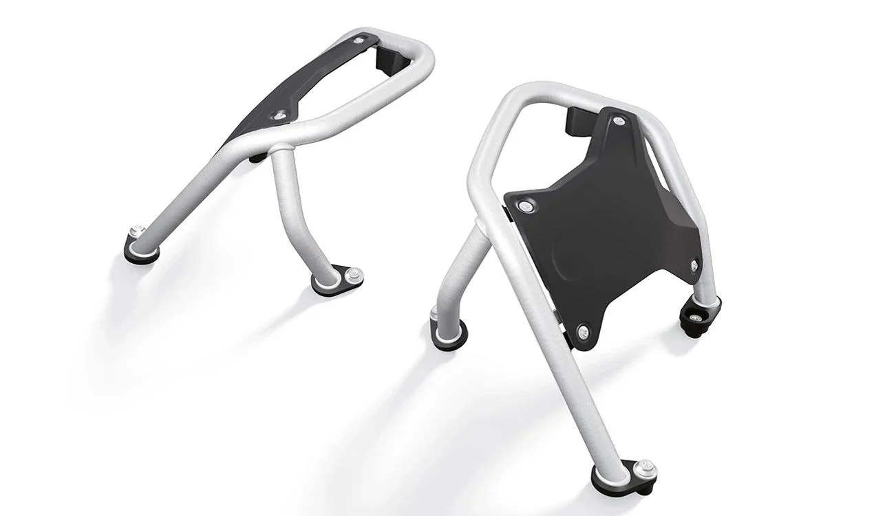Estribo de protección de motor derecho OEM 77145B3FDA8 para motos BMW R 1300 GS (KA1) 05/2022 - 03/2025. Original BMW Motorrad.
