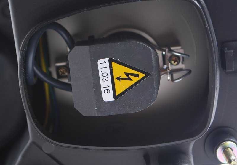 Faro de xenón izquierdo OEM 63126933839 para MINI R50, R53. Original MINI. - Image 4