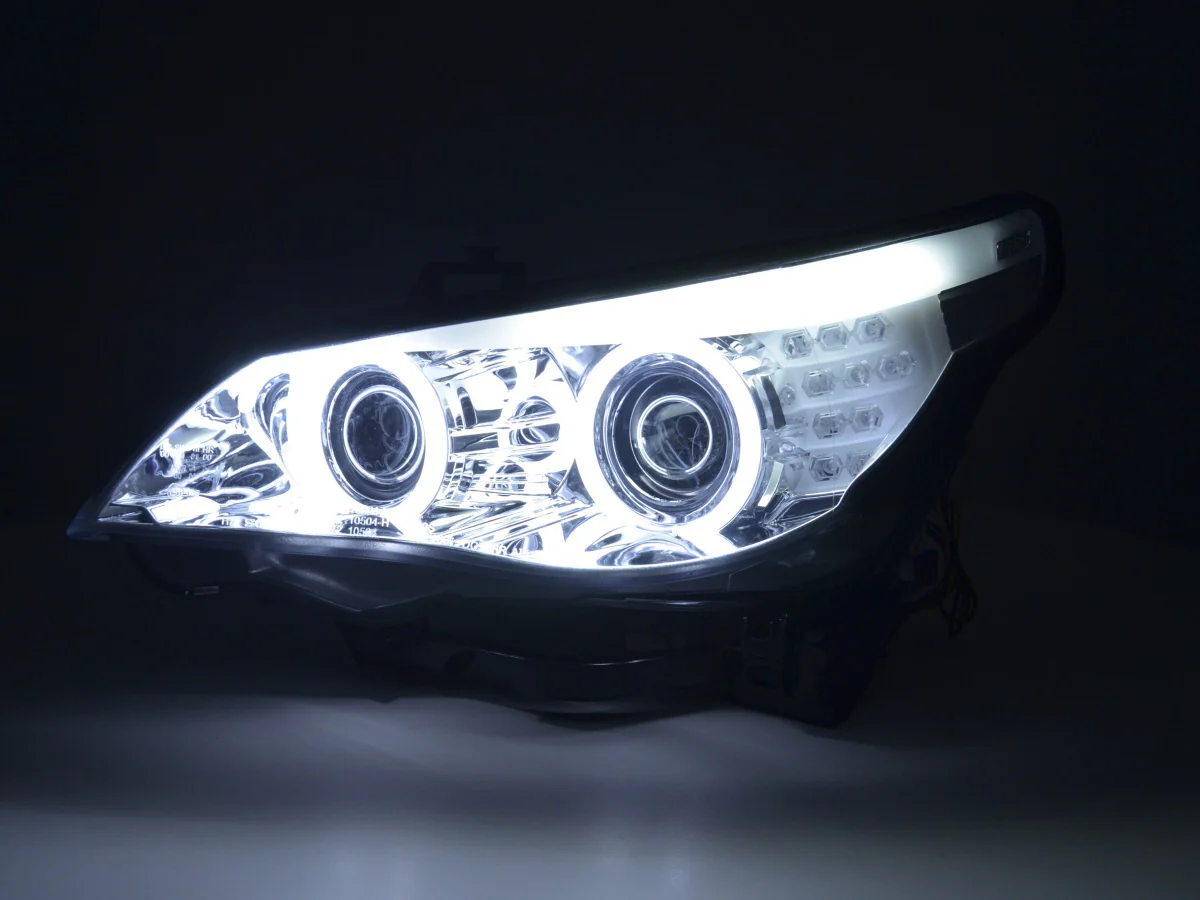 Faros delanteros xenón ojos de angel CCFL BMW Serie 5 E60 / E61 05-08 cromados para volante a la derecha - Image 3