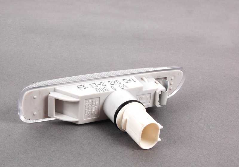 Indicador de dirección adicional izquierdo blanco OEM 63132228591 para BMW Serie 3 E46. Original BMW. - Image 2