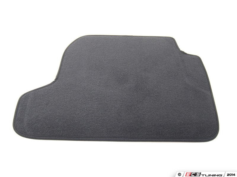 Juego de alfombrillas delanteras y traseras antracita volante a la izquierda OEM 51477336062 para BMW Serie 1 F21 y Serie 2 F22 sin xDrive. Original BMW - Image 5