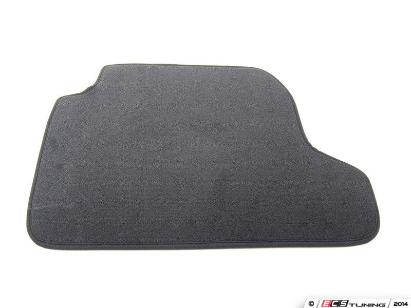 Juego de alfombrillas delanteras y traseras antracita volante a la izquierda OEM 51477336062 para BMW Serie 1 F21 y Serie 2 F22 sin xDrive. Original BMW - Image 6