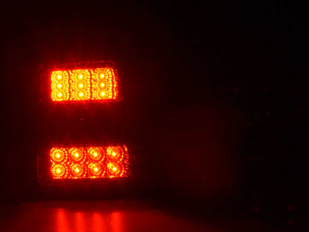Pilotos traseros LED BMW Serie 5 E34 88-94 negro - Image 5