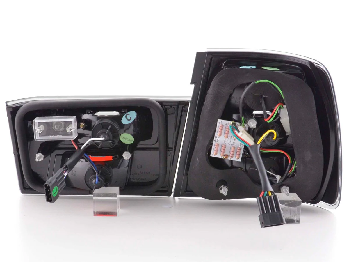 Pilotos traseros LED BMW Serie 5 E34 88-94 negro - Image 7