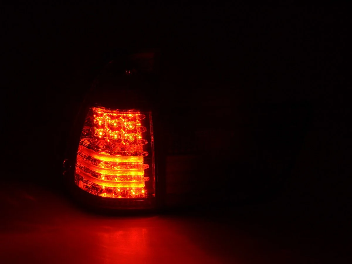 Pilotos traseros LED BMW X5 E53 98-02 negro / rojo - Image 5