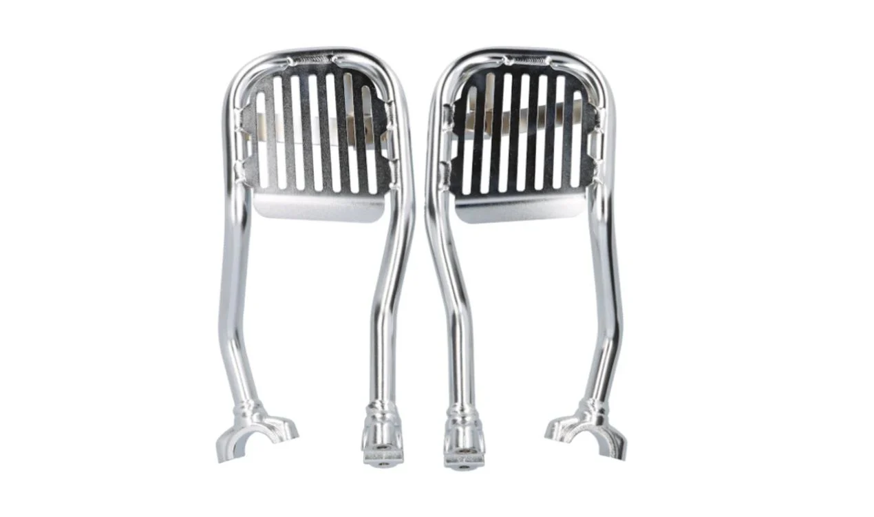 Juego de reposapiernas del conductor cromado, ambos lados, OEM 77252469391 para motos BMW R 18, R 18 Classic, R 18 Roctane, R 18 B, R 18 Transcontinental. Original BMW Motorrad