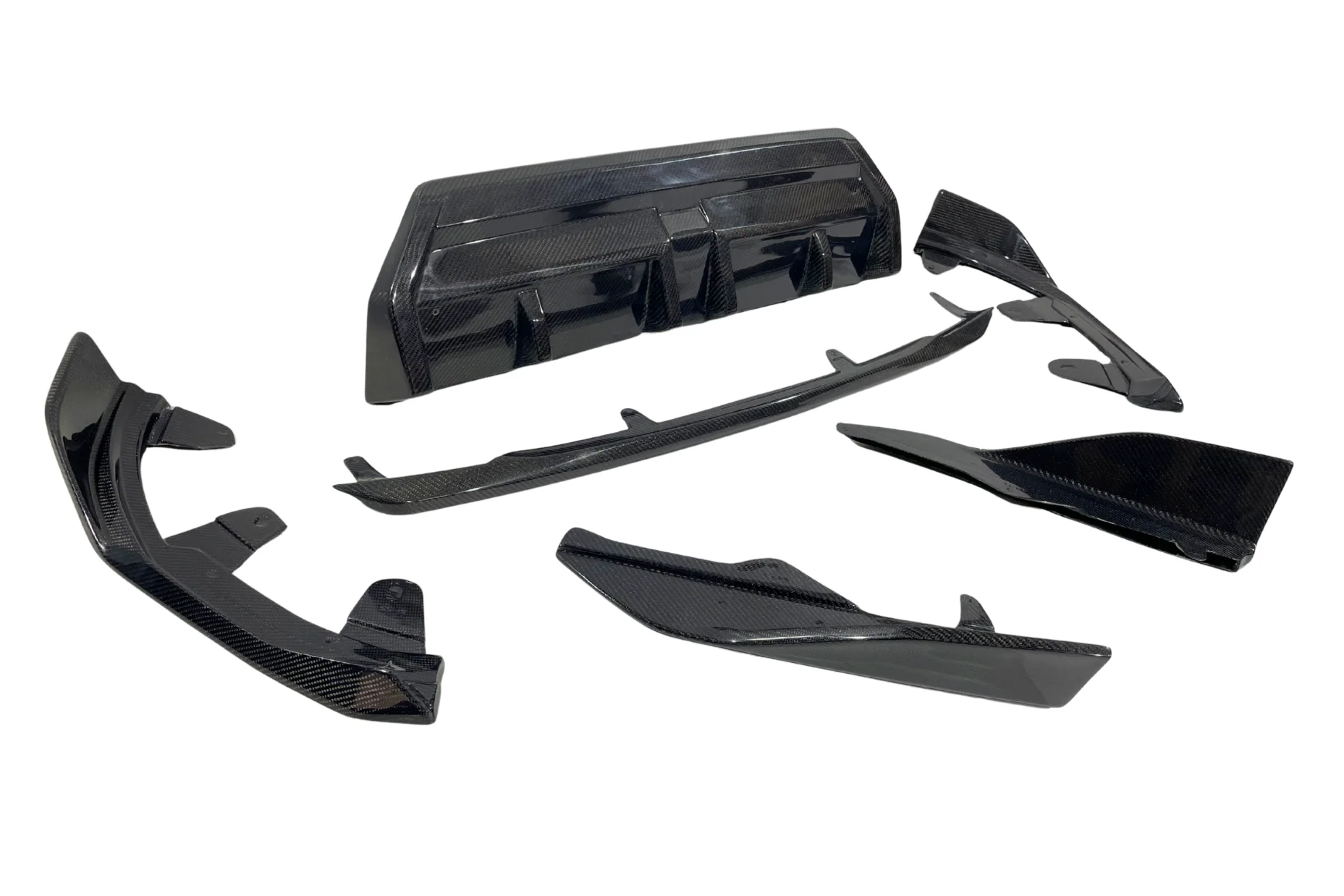Kit De Carrocería BMW G42 Carbono - Image 3