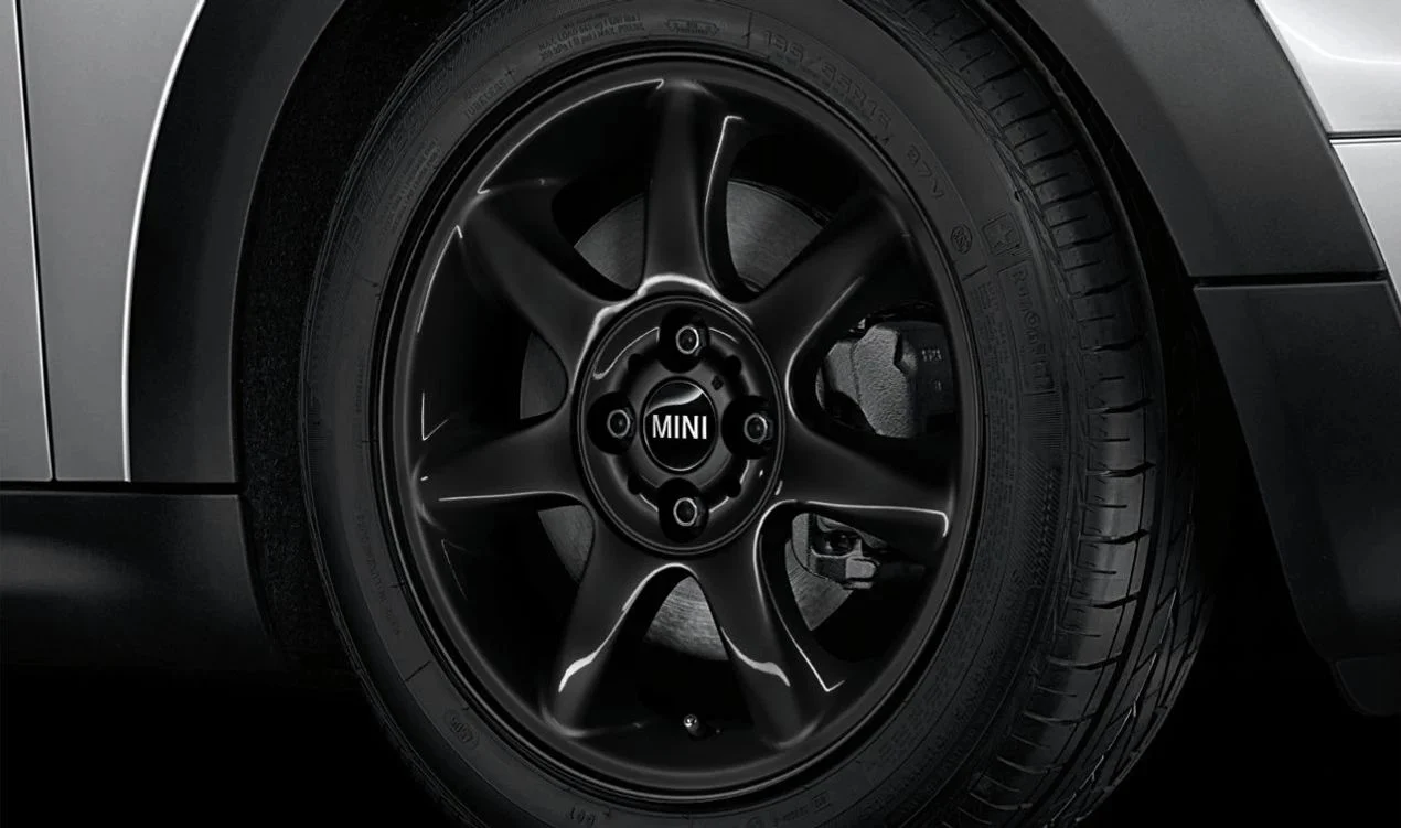 Llanta de aleación 16" Bridge Spoke 94 Jet Black 6,5Jx16 ET48 OEM 36116787238 para MINI R50, R53, R56, R55 Clubman, R52 Cabrio, R57 Cabrio, R58 Coupé, R59 Roadster... y más. Original MINI.