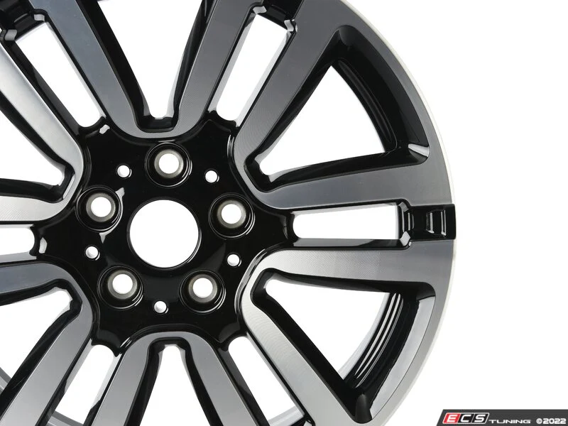 Llanta de aleación 17" 7J ET54 Jet Black Uni OEM 36106873929 para MINI F55, F56, F57, F56 BEV, F56 LCI, F55 LCI, F57 LCI… y más. Original MINI. - Image 2