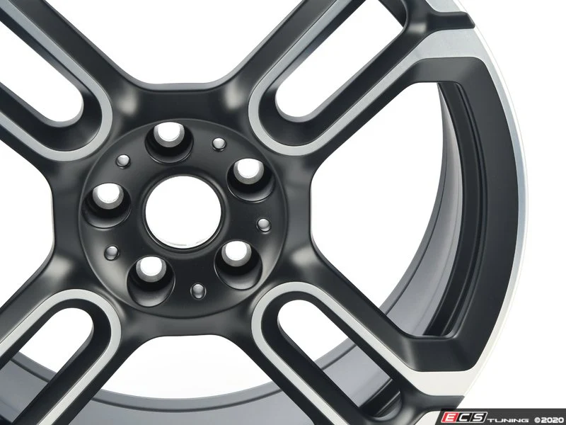 Llanta de aleación 18" 8J ET39 JCW GP Spoke 590 antracita mate metalizado OEM 36116883943 para MINI F56 JCW, JCW GP… y más. Original MINI. - Image 2