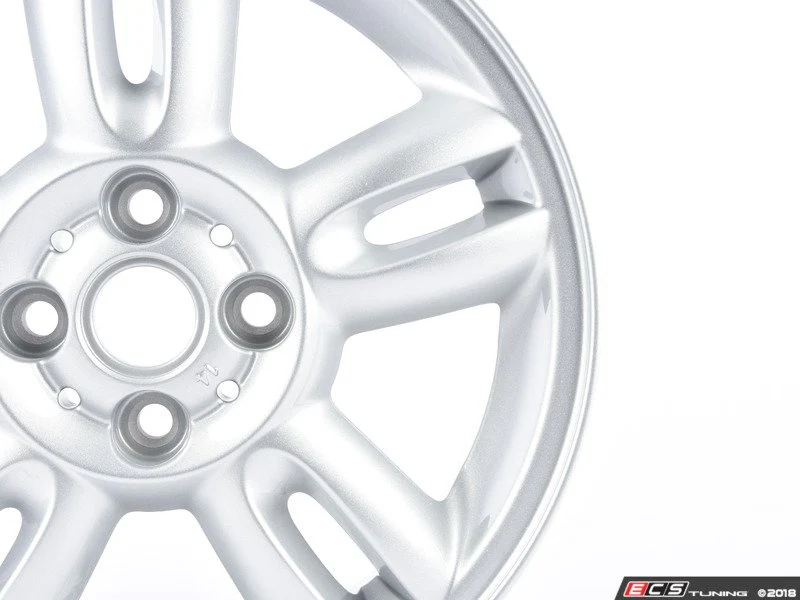 Llanta de aleación 5,5Jx15 ET45 5 Star Twin Spoke 118 bright silver OEM 36116791930 para MINI R55, R56, R57, R58, R59 y más. Original MINI. - Image 2