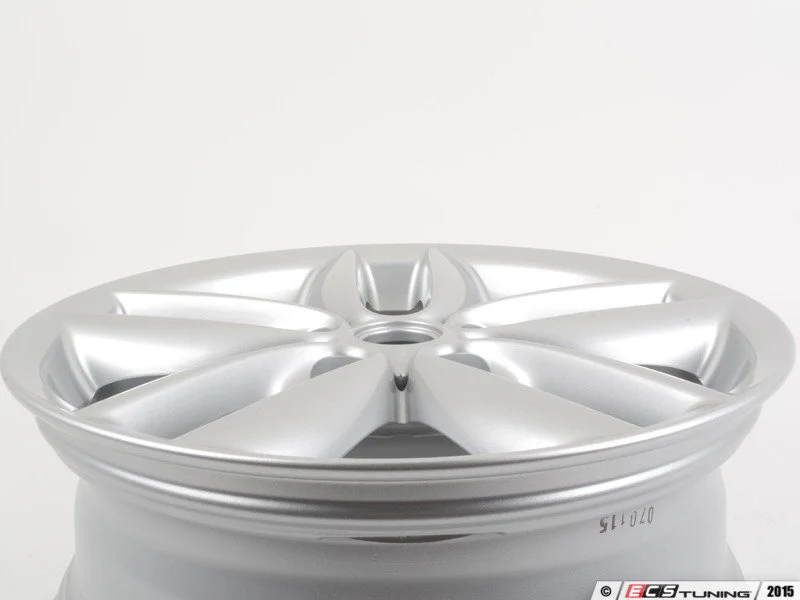 Llanta de aleación 7Jx17 ET50 plata 5 Estrellas Doble Radio R124 OEM 36109803723 para MINI Countryman R60, Paceman R61… y más. Original MINI. - Image 3