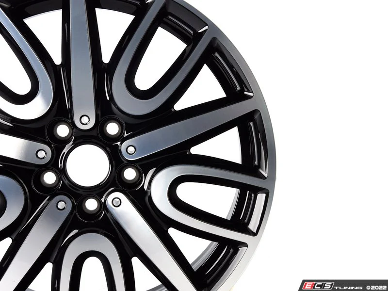 Llanta de aleación ligera 7,5Jx18 ET51 Jet Black Uni OEM 36106875603 para MINI Countryman F60, F60 LCI… y más. Original MINI. - Image 2