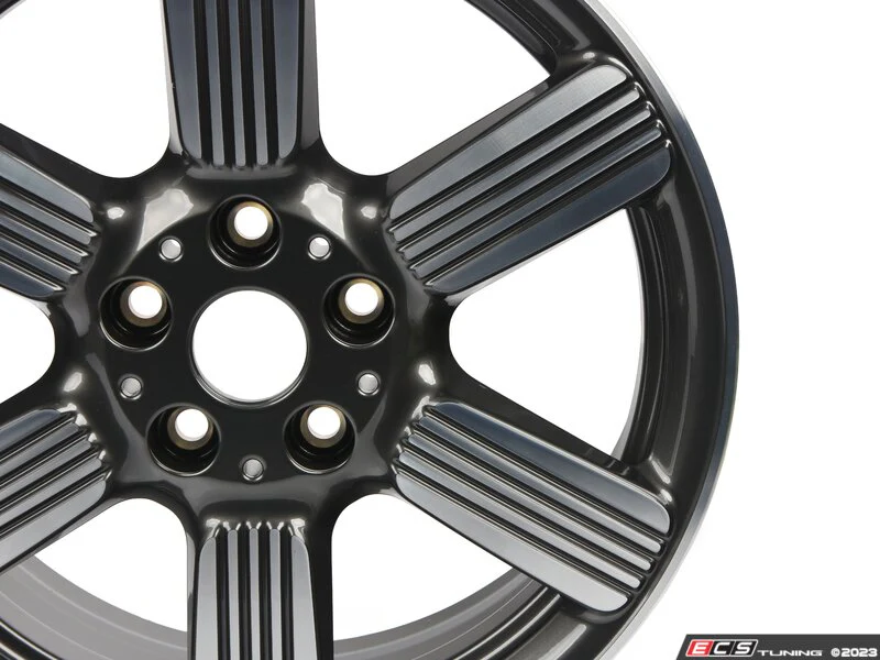 Llanta de aleación ligera 7Jx17 ET54 color Spectre Gris (Spectre Gray Dark Metallic) OEM 36116884399 para MINI F55, F56, F57... y más. Original MINI. - Image 2