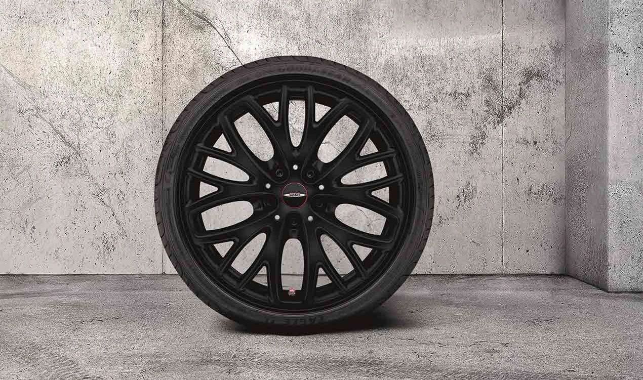 Llanta de aleación ligera MINI JCW Cross Spoke 506 7Jx18 ET54 negro mate (Jet Black) OEM 36105A11E75 para MINI F55 Cooper/Cooper S, F56 Cooper/Cooper S/JCW, F57 Cooper/Cooper S… y más. Original MINI.