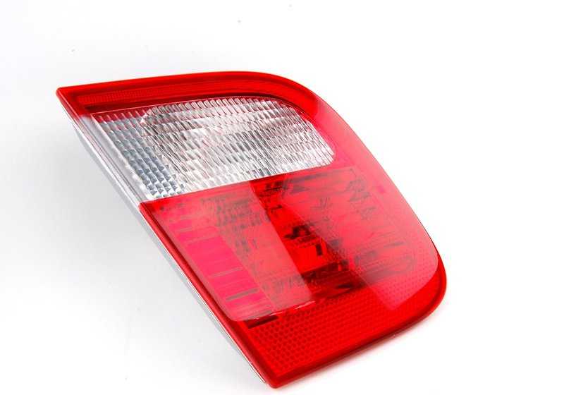 Luz trasera en tapa del maletero izquierda OEM 63218364923 para BMW Serie 3 E46. Original BMW. - Image 2