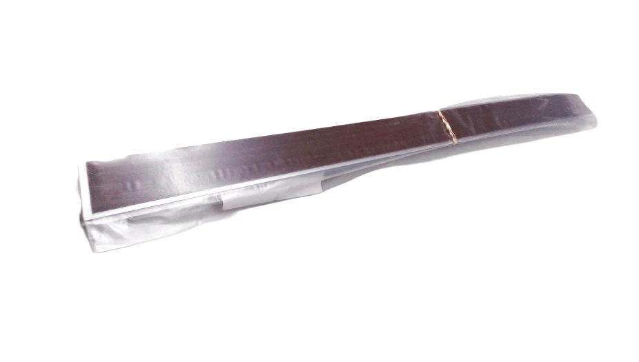 Moldura lateral inferior (paramento de entrada) OEM 51477406647 para MINI R56, R56 LCI, Clubman R55, R55 LCI, Cabrio R57, R57 LCI, Coupé R58, Roadster R59... y más. Original MINI. - Image 5