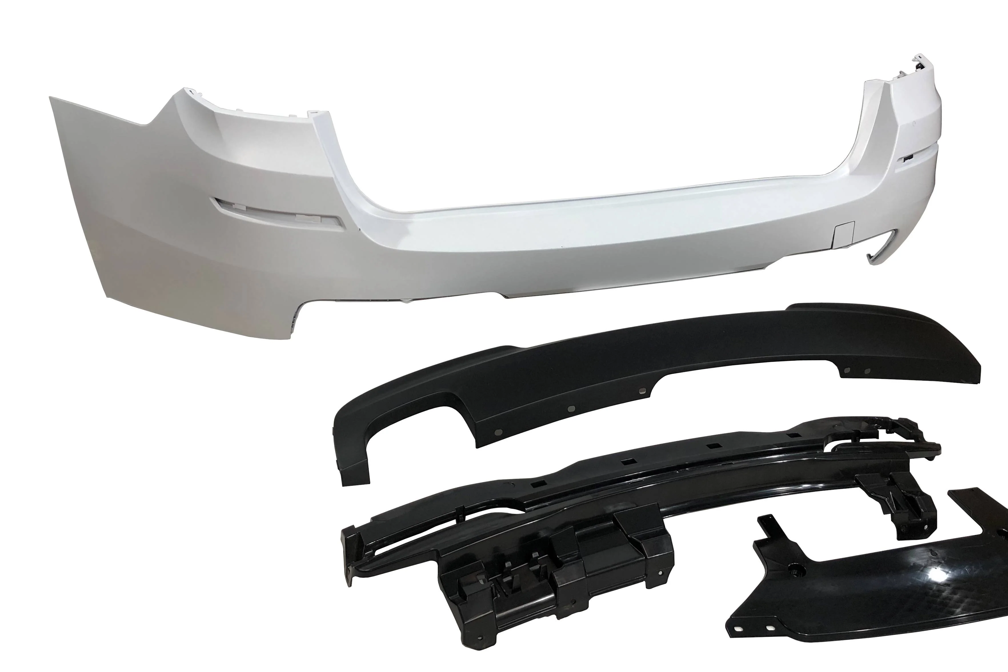 Paragolpes Trasero BMW F11 10-16 Look M-Tech 1 Salida - Image 2