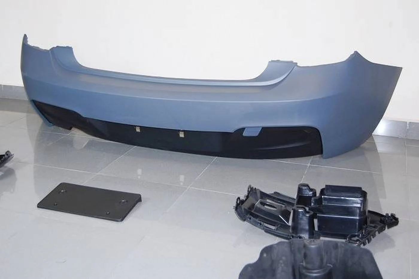 Paragolpes Trasero BMW F20 / F21 12-14 3-5P Look M-Tech - Image 4