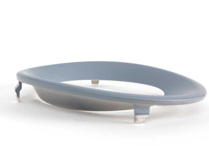 Paramento de faro antiniebla derecho imprimado OEM 51113423790 para BMW X3 E83. Original BMW. - Image 2