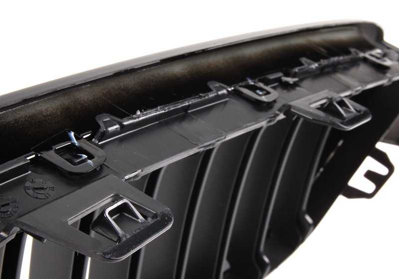 Parrilla decorativa M Performance derecha negro brillo OEM 51712240778 para BMW Serie 3 F30, F30 LCI, F31, F31 LCI. Original BMW. - Image 4