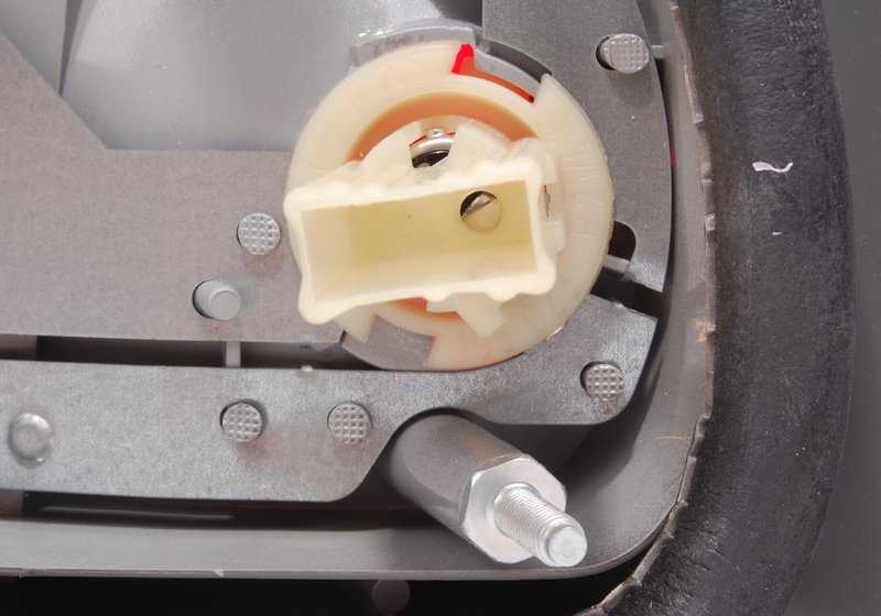 Piloto trasero izquierdo con intermitente blanco OEM 63219403099 para BMW Serie 3 E36 320i, 323i... y más. Original BMW. - Image 6