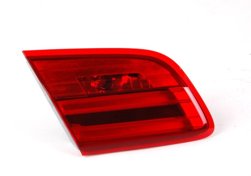 Piloto trasero izquierdo en tapa del maletero OEM 63217252779 para BMW Serie 3 E92 LCI 316i, 318i, 320d, 320d xDrive (03/2010-06/2013)… y más. Original BMW. - Image 2
