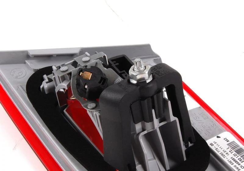 Piloto trasero izquierdo en tapa del maletero OEM 63217252779 para BMW Serie 3 E92 LCI 316i, 318i, 320d, 320d xDrive (03/2010-06/2013)… y más. Original BMW. - Image 7