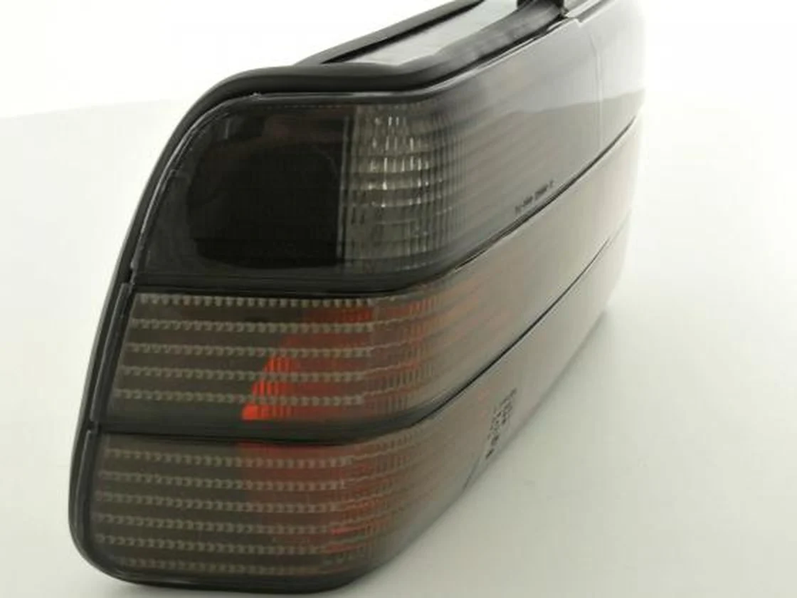 Pilotos traseros BMW Serie 3 Berlina E36 91-98 negro - Image 5