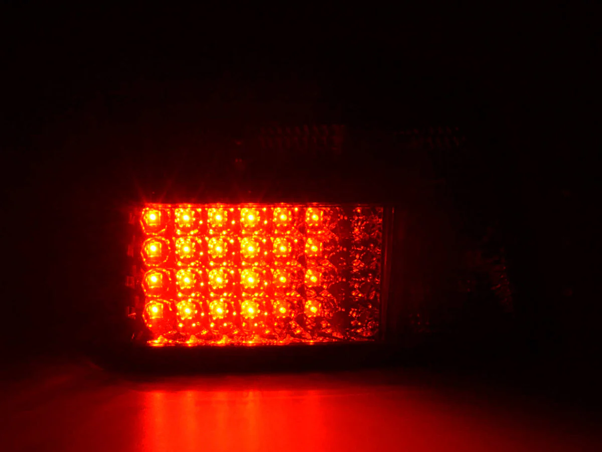 Pilotos traseros LED BMW Serie 3 Berlina E36 91-98 negro - Image 5