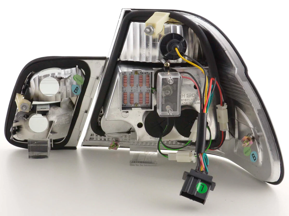 Pilotos traseros LED BMW Serie 3 Berlina E46 01-05 negro - Image 7