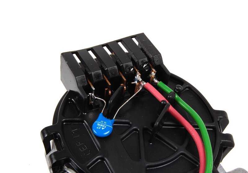 Rejilla de adorno delantera izquierda OEM 51137157687 para BMW X5 E70, X5 E70 LCI, X6 E71. Original BMW. - Image 7