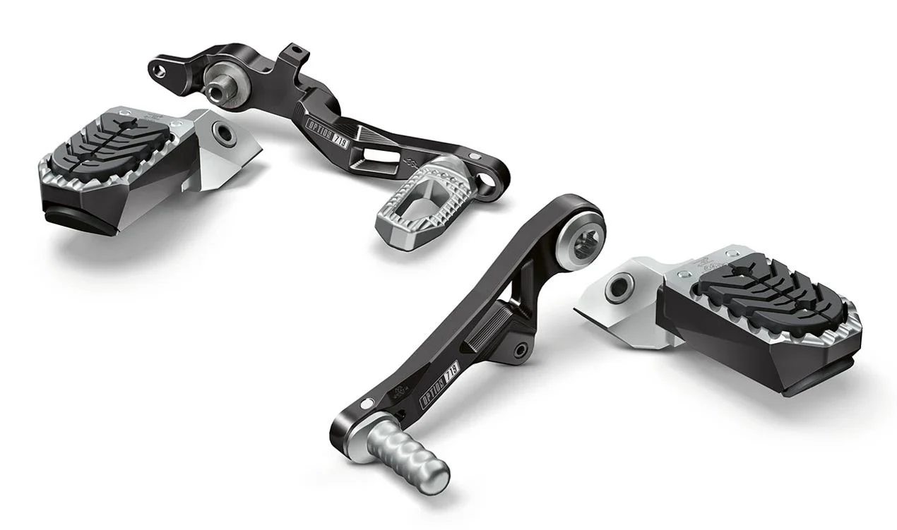 Reposapiés conductor izquierdo regulable Shadow OEM 46719829537 para motos BMW R1200GS, R1250GS, F750GS, F850GS... y más. Original BMW Motorrad.
