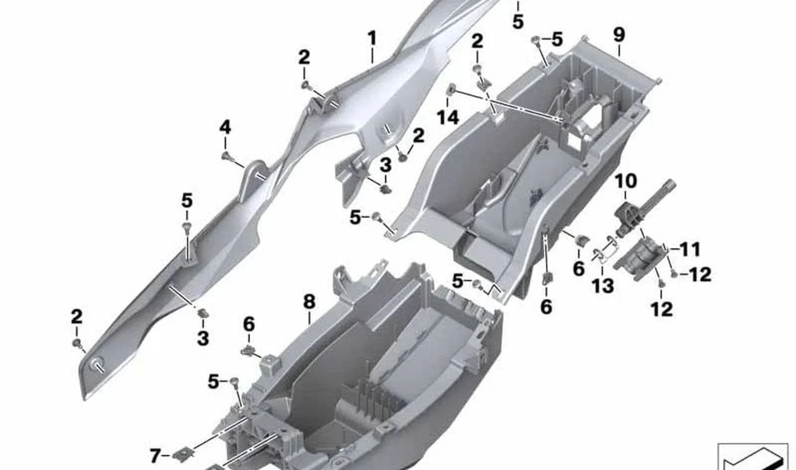 Revestimiento trasero izquierdo OEM 46627717027 para BMW Motorrad S 1000 XR (K49). Original BMW Motorrad.