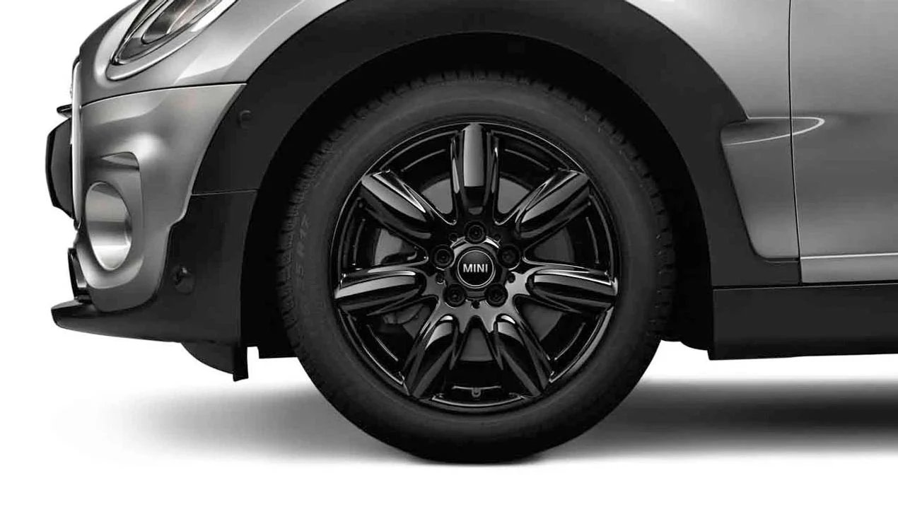 Rueda de invierno completa Bridge Spoke 528 OEM 36112409045 para MINI Clubman F54 (11/2014 - 07/2019), F54 LCI (05/2018 - 02/2024). Original MINI.