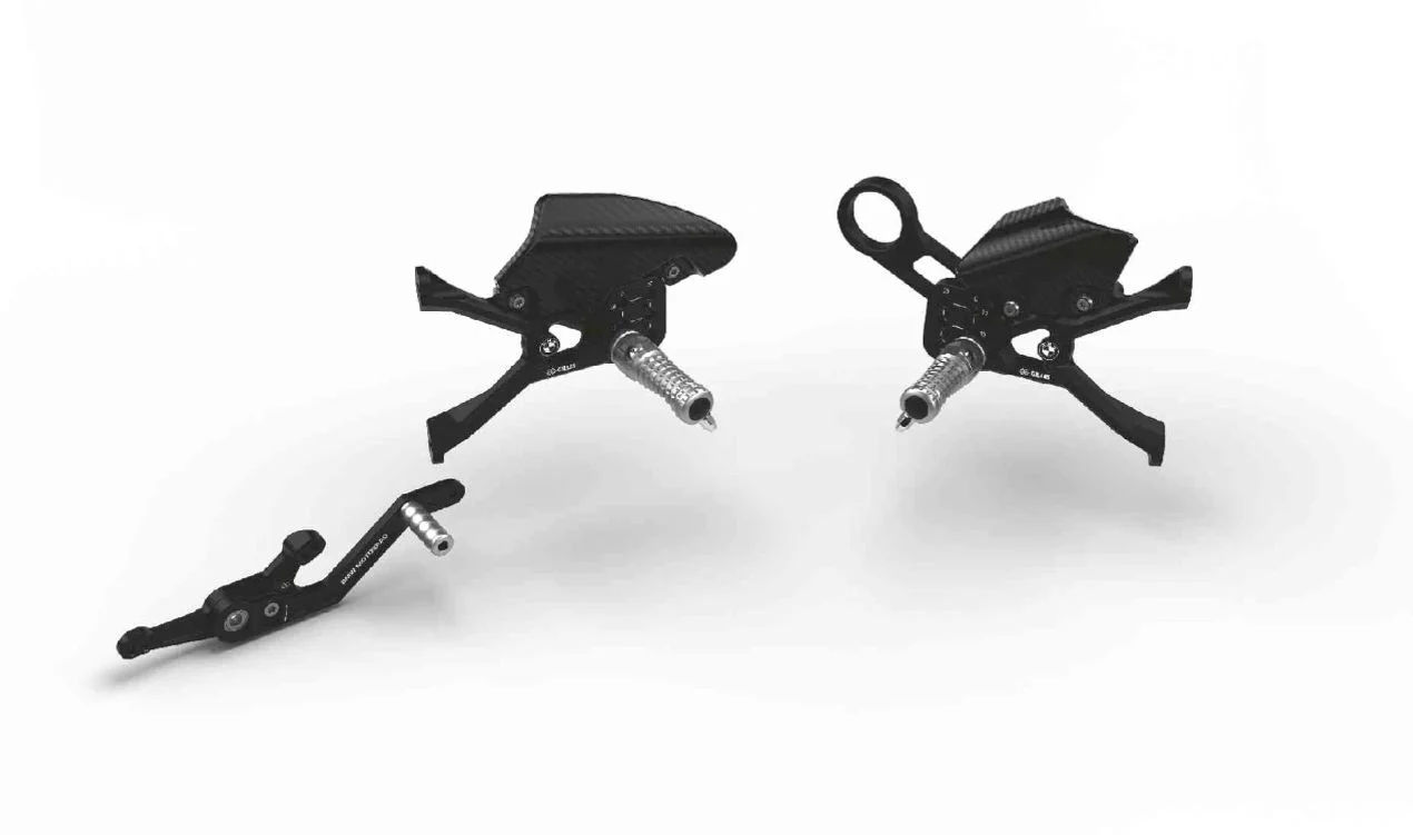 Sistema de reposapiés del conductor M izquierdo negro anodizado OEM 77257108475 para motos BMW M 1000 RR K66, S 1000 RR K67. Original BMW Motorrad.