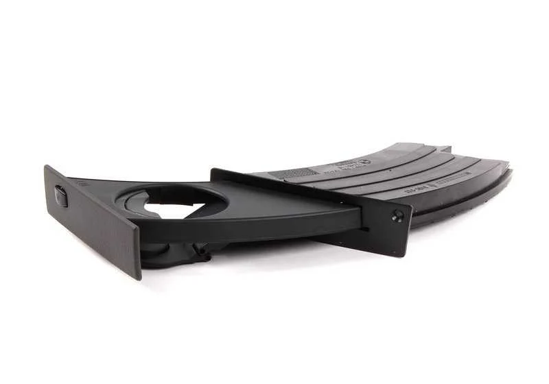 Soporte para bebidas interior OEM 51457063167 en color Basaltgrau para BMW Serie 5 E60, E60 LCI, E61, E61 LCI. Original BMW. - Image 3