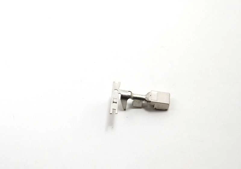 Terminal ELO-Power 5,2x0,63 OEM 61138364848 para BMW 1' E81, 3' E46, 5' E60, MINI R56, F56... y más. Original BMW y MINI. - Image 3